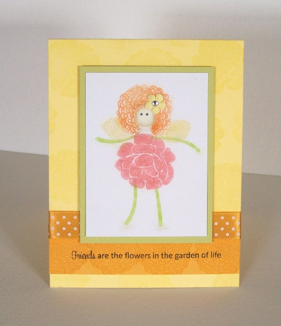 Stamps- Garden of Life<br />
Ink- VersaMark, Noir black<br />
Cardstock- Lemon Tart, Summer...
