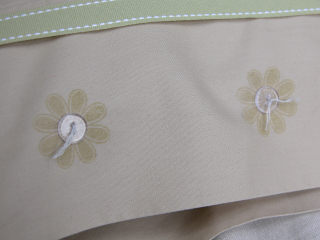 Pillow Case<br />
<br />
Stamps: Garden of LIfe<br />
Ink: PTI Spring Moss<br />
other:...