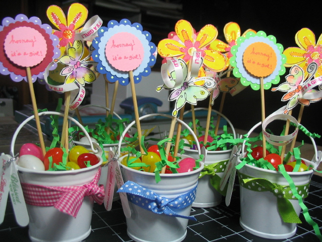 Baby shower favors using Just Hatched and a million other supplies!