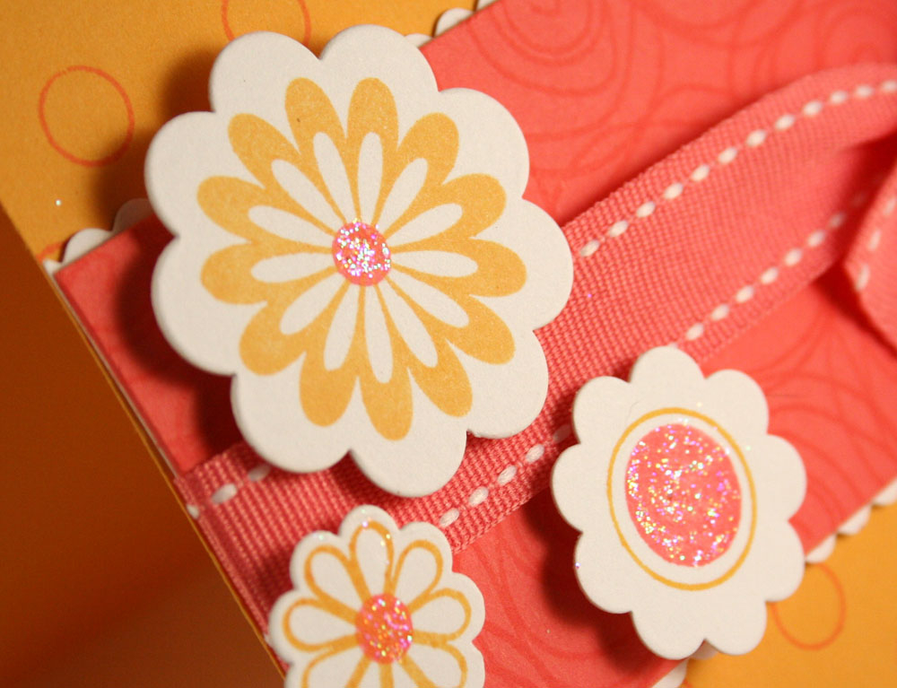 For additional details, visit my blog: www.nicholeheady.typepad.com<br />
STAMPS: flower on...
