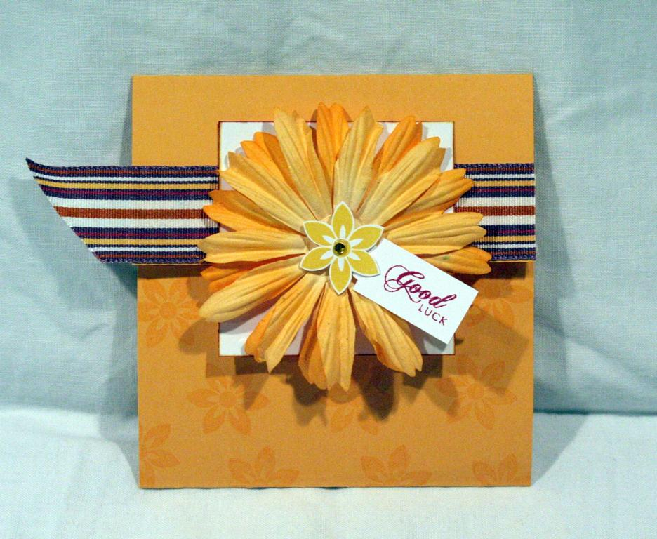 Watermark stamping of the flower-also in the center of the Primas