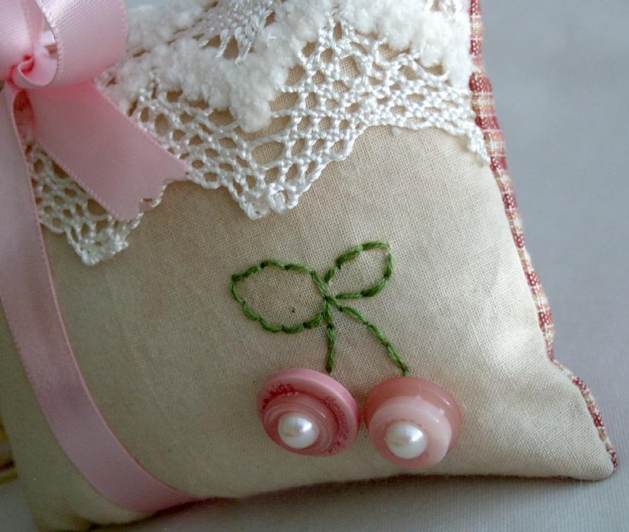 Papertrey Ink Supplies Used:<br />
Stamps:<br />
Everyday Button Bits<br />
Ribbon:<br />...