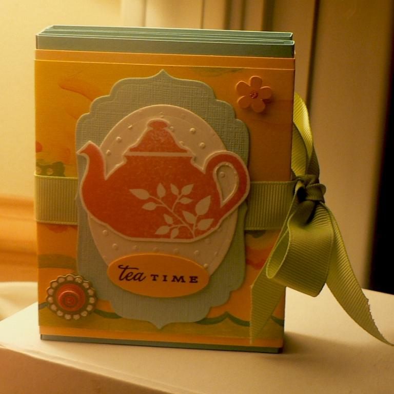 Many thanks to Betsy V for posting this lovely tea pocket holder on her blog a few months ago. I...