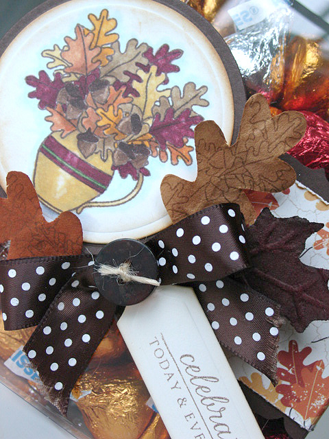 Here's a look at the fall stamping on the leaves too :0)