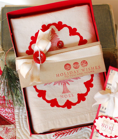 Stamps:  Tree Trimming Trio, Quilter's Sampler Additions<br />
Ink:  Pure Poppy<br />...