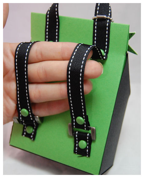 Now I bet you didn't think this template could be great for "school" themed...