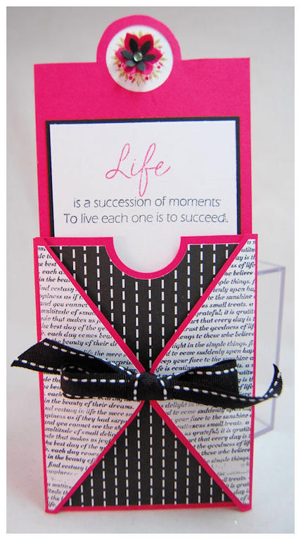 Pretty ink Pink tag out<br />
<br />
Supplies:<br />
<br />
My Timeless Template: Cash or...