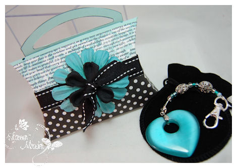 This keychain is the very FIRST beading project I have EVER done!<br />
I am pleased to say...