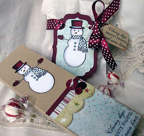 I really wanted to try one of these mini notebooks...so much fun!  Then I made a little glassine...