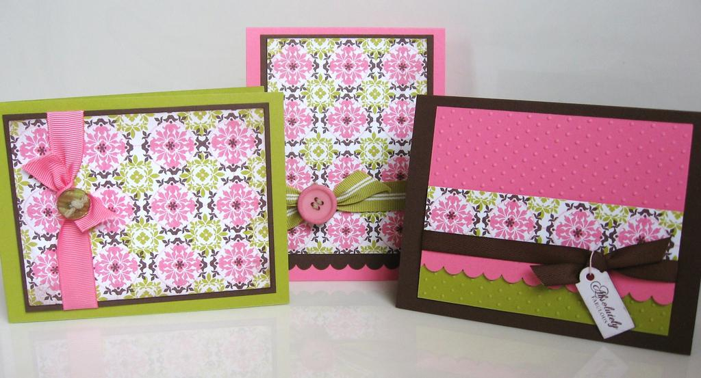 Guide Lines Two, Mixed Messages, Hibiscus Burst, Dark Chocolate<br />
SU - Kiwi Kiss