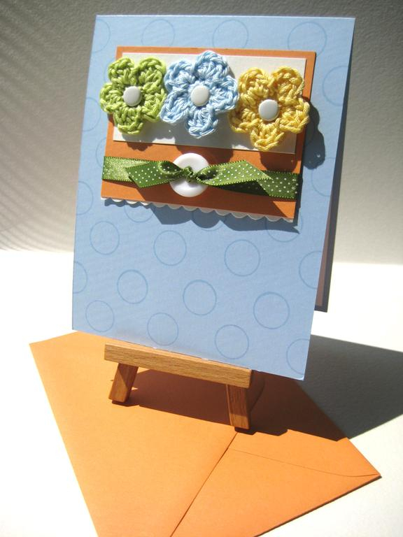 polka dot basics background; crochet flowers from Etsy