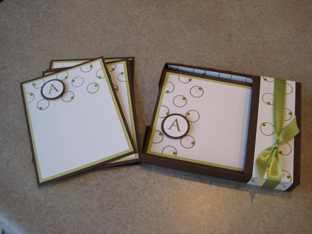 flat notecard set using desktop organizer, polkadot basics and trajan monogram