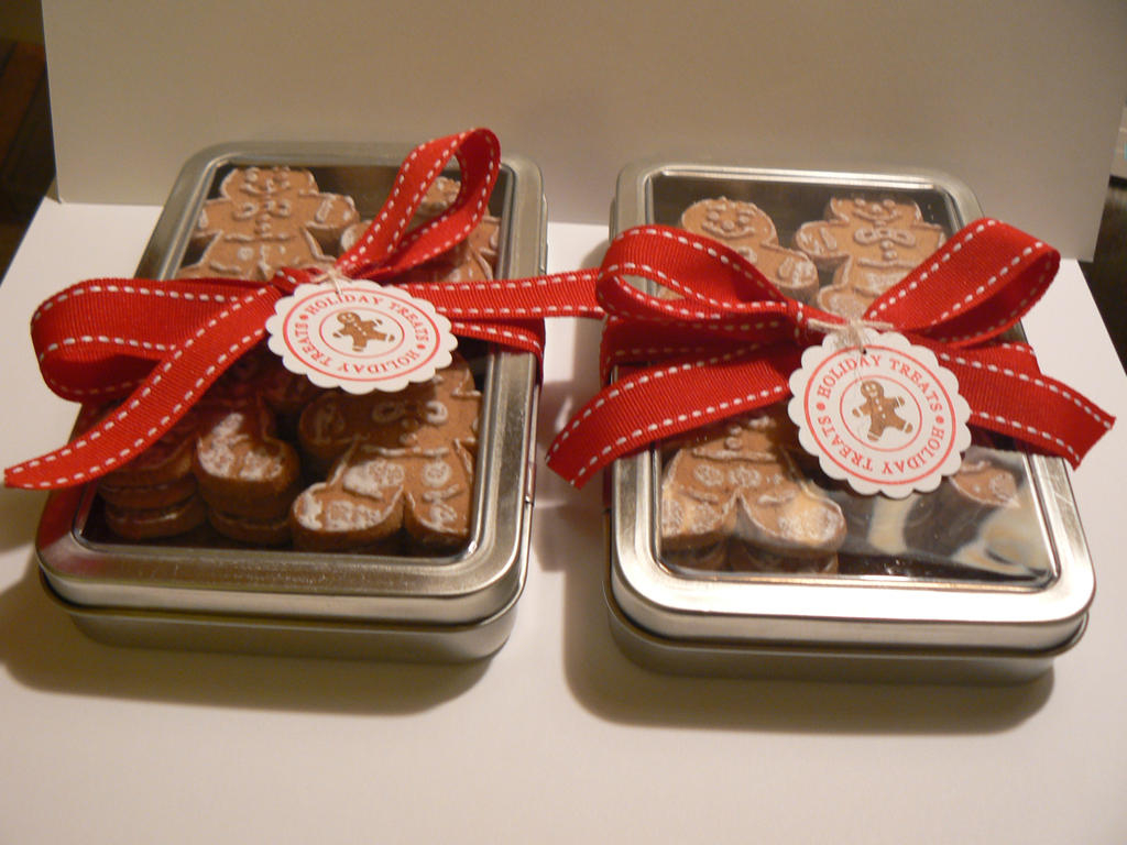Nugget Tins-Gingerbread Men <img src="styles/default/xenforo/clear.png" class="mceSmilieSprite...