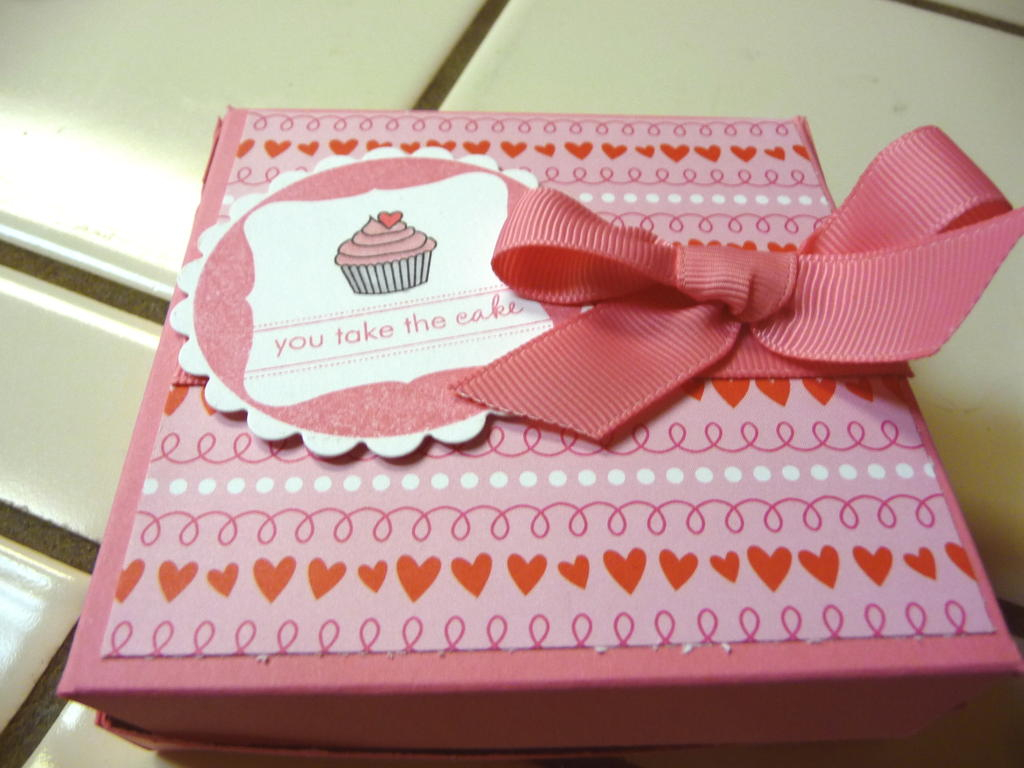 Valentine Treat Box Exterior<br />
Hibiscus cardstock, simple valentine dp, tiny treats stamps,...