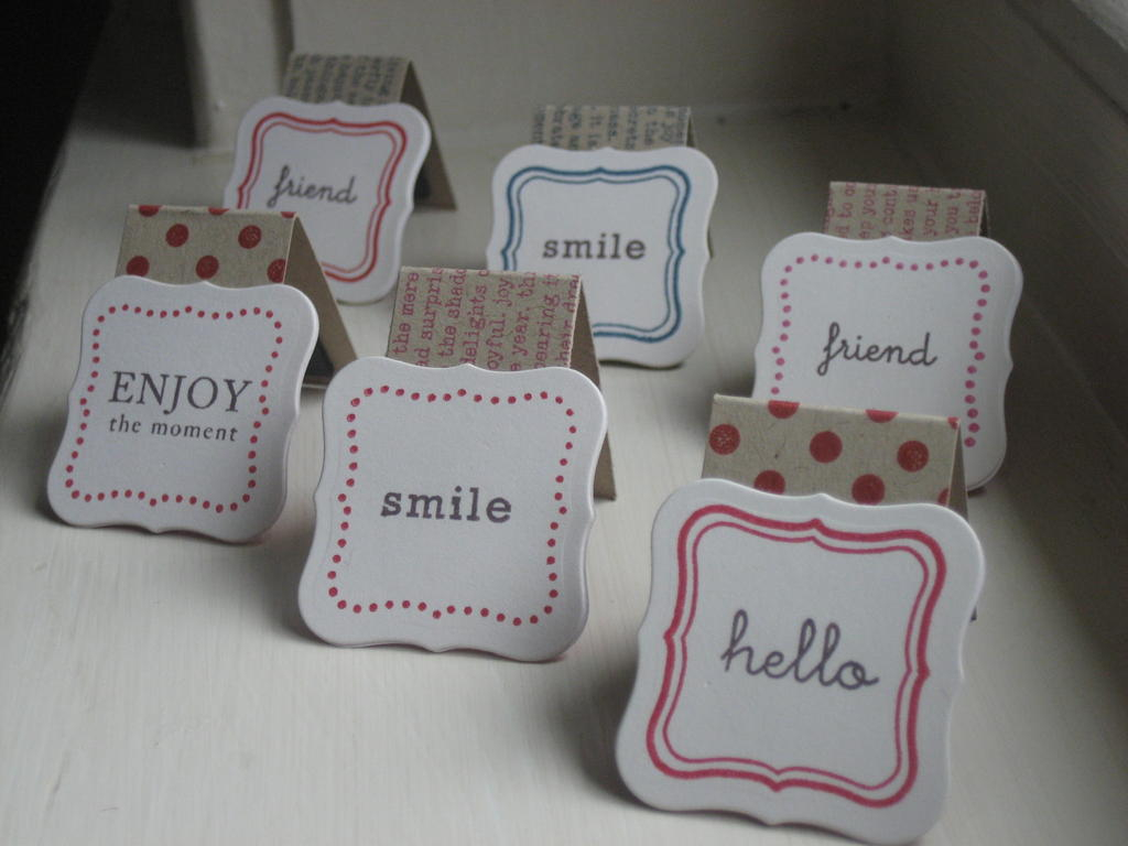 This is the front view.  You can see a bit of the magnet placement on the "Enjoy"...