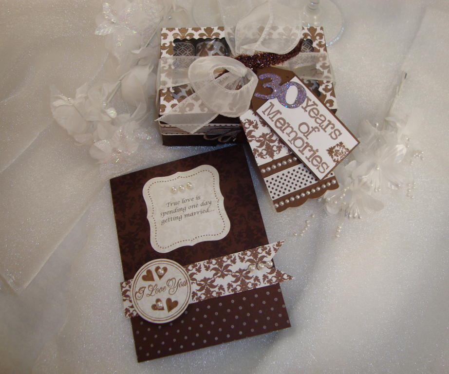 Cathy Weber 30th Anniversary Damask Design Nugget box, tag and card.<br />
There are 30 nuggets...