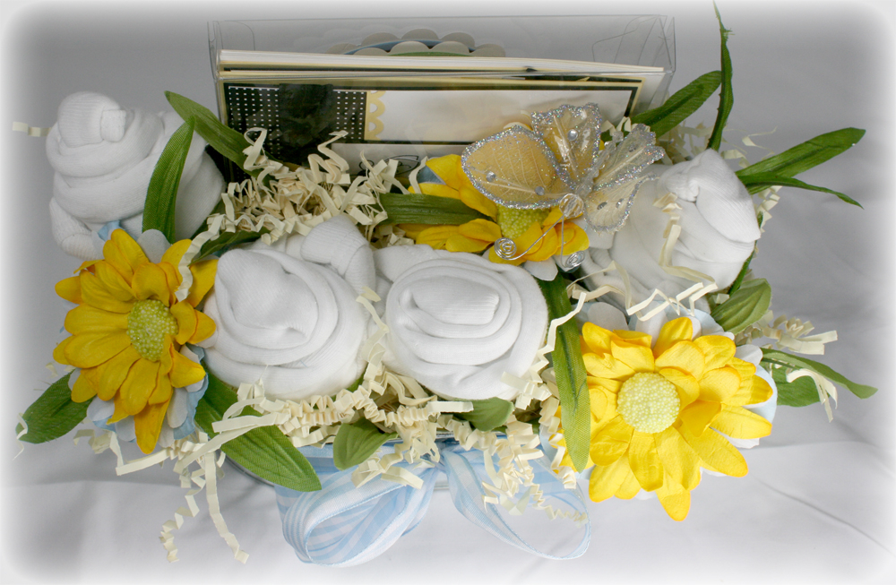 THE ONESIE BOUQUET IS NOT MY IDEA BUT LAUREN MEADERS SO YES, IT WAS CASED!  <br />
<br />...