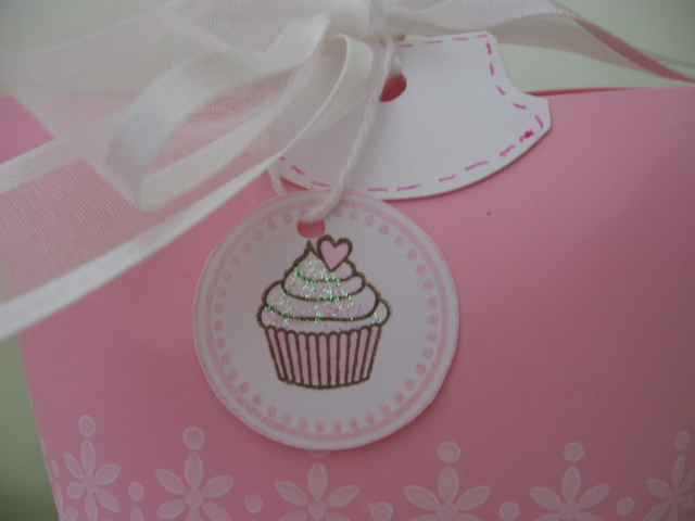 close up baby shower favours....