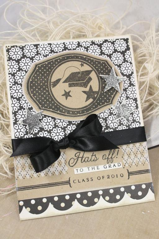 Stamps: For the Graduate, All Star Team, A Little Argyle<br />
Ink:True Black, Fresh Snow<br />...