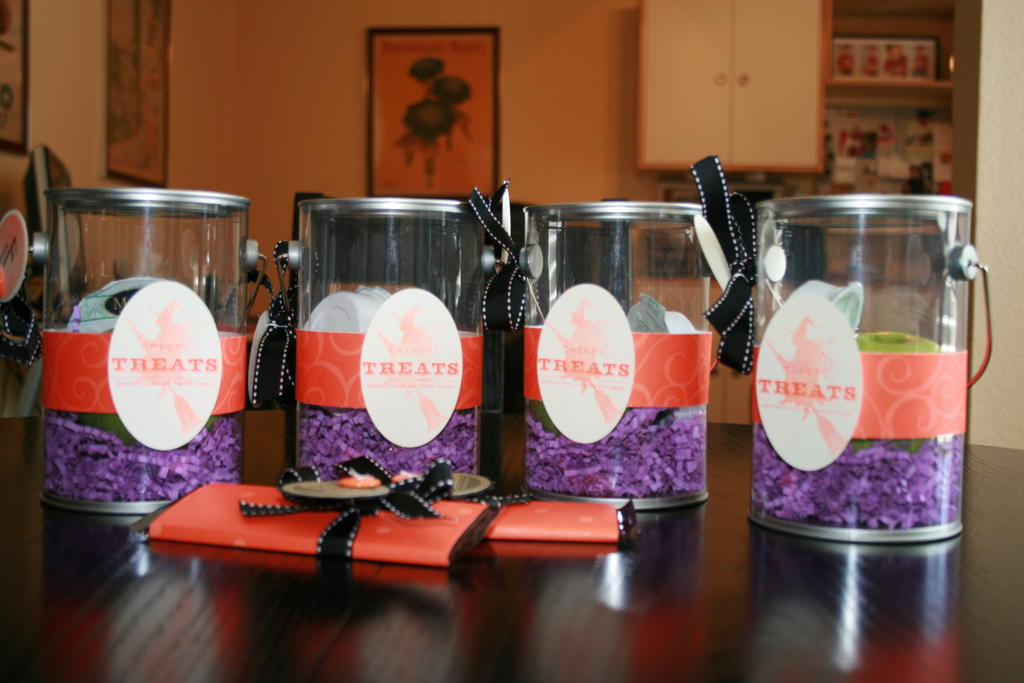 Halloween gift for teachesr use Michelle Wooderson idea for the carmel apple kit and copied hers...