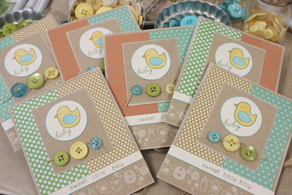 Stamps:Night, Night Moon<br />
Ink:New Leaf, Hawaiian Shores, Fresh Snow<br />
Paper:Kraft,...