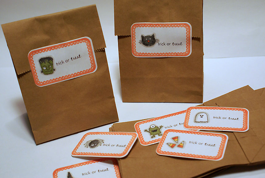 stamps: Fillable Frames #7, Tiny Treats: Halloween<br />
<br />
ink: Orange Zest, True...