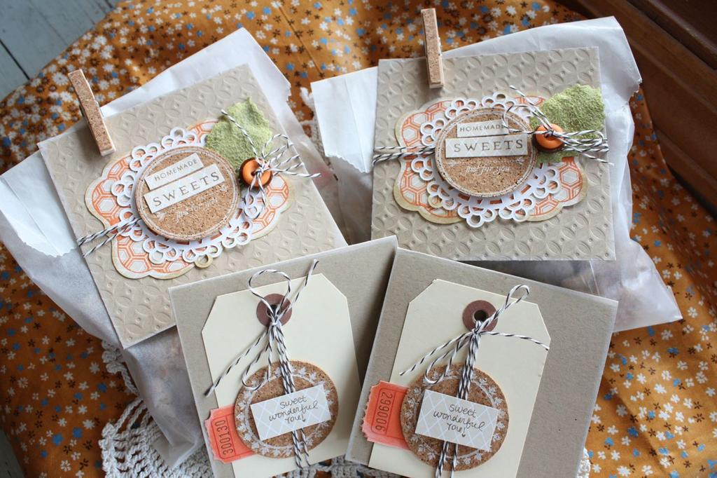 Stamps:Everyday Treats<br />
Ink:Terracotta Tile, Dark Chocolate, Fresh Snow<br />...