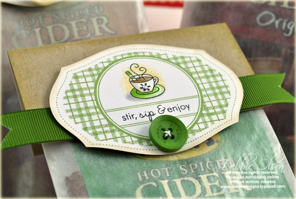 Stamps: Tiny Treats: Christmas<br />
Ink: Memento Tuxedo Black for cup image; New Leaf, Pure...