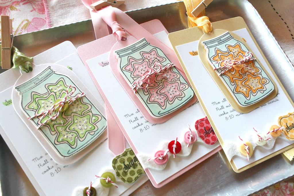 Stamps: Friendship Jar Holiday Fillers<br />
Ink:Black Noir Palette Ink<br />
Paper:Shimmer...