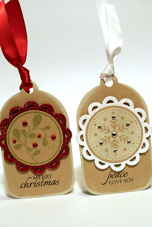 stamps: 2010 Holiday Tags<br />
<br />
ink: True Black, Fresh Snow, Ripe Avocado<br />
<br />...