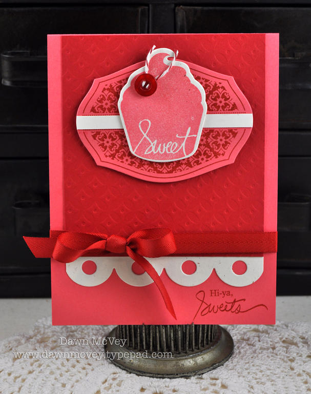Paper: berry sorbet, pure poppy, rustic cream<br />
Stamps: Signature Series: Cupcake, Mat...