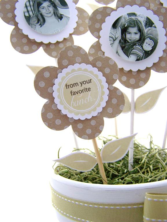 My Favorite Bunch - Up close<br />
<br />
Stamps- Flower Garden, Flower Garden Sentiments,...