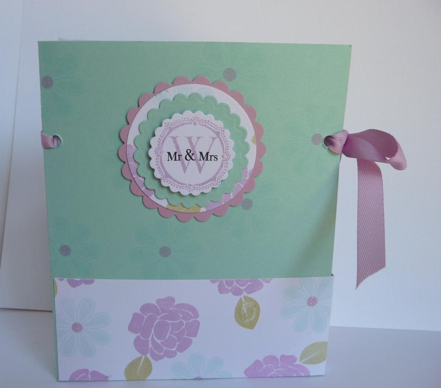 Note card holder front