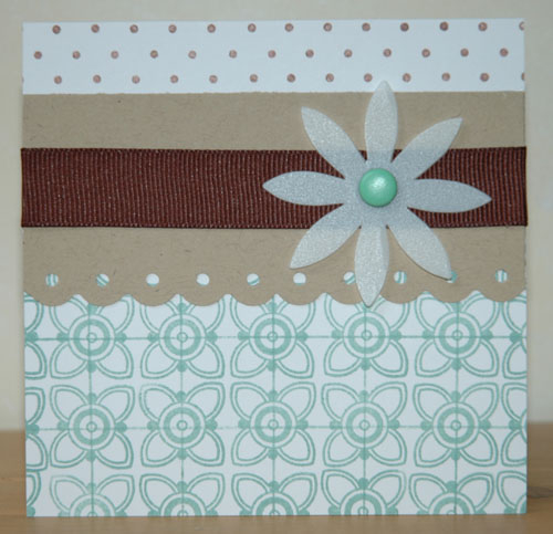 Stamps used : Polka dots basic / Guide lines<br />
Other : Maya Road flower &amp; ribon ;...