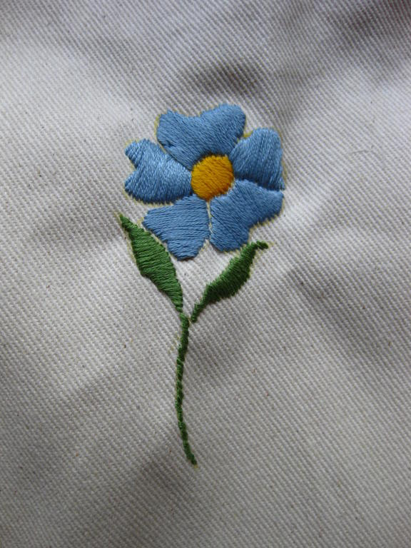 Embroidered Canvas Bag. Something different with Flower Garden.  Details at...