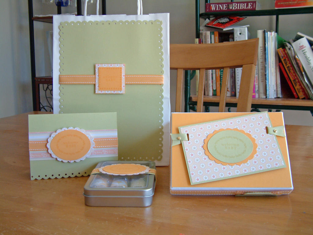 Baby gift. Egg box with washclothes and nugget tin, Card and Gift bag.