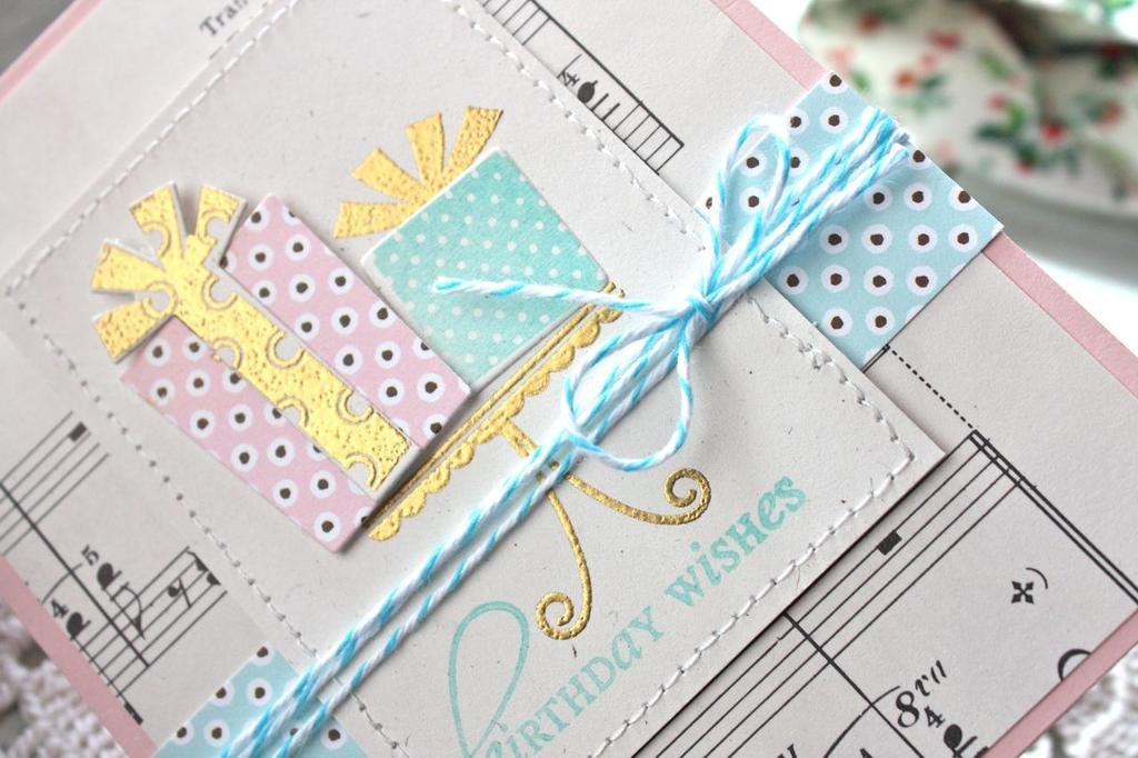 Stamps:Make A Wish<br />
Ink:Versamark, Aqua Mist<br />
Paper:Happy Spots, Rustic White, Sweet...