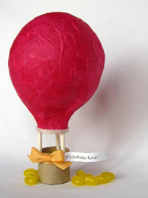 Stamps - Tiny Treats: Birthday<br />
CS - White, Kraft, Raspberry Fizz, Clear Cardstock<br />...