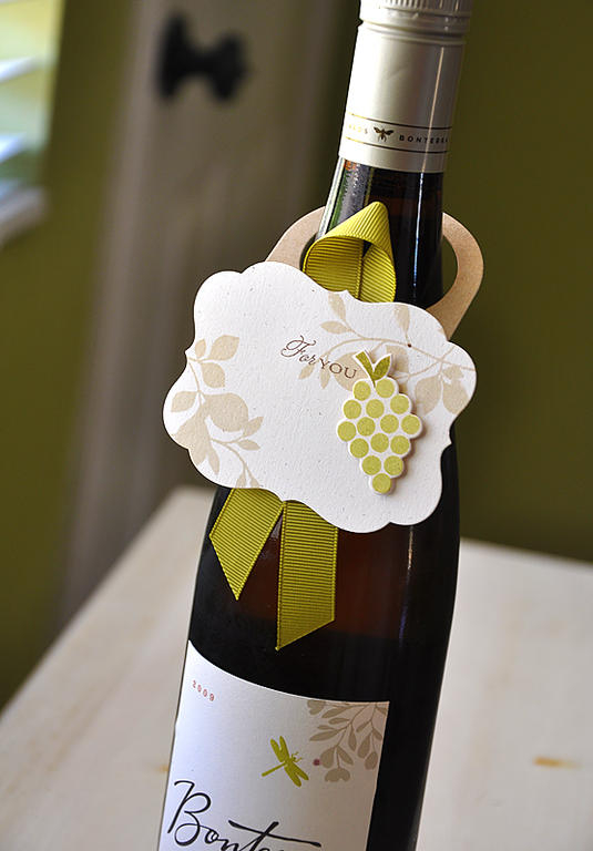 Stamps: Turning A New Leaf, Year of Flowers Collection &amp; Fruit Fusion: Grapes<br />
Ink:...