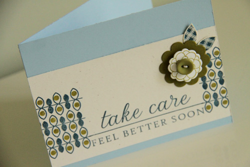 Vintage Cream, Ripe Avocado, and Spring Rain Cardstock<br />
Ripe Avocade and Enchanted Evening...