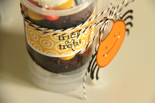 Push Ups<br />
Stamps: Halloween Sweets and Treats, Spooky Sweets<br />
Ink: Summer Sunrise,...