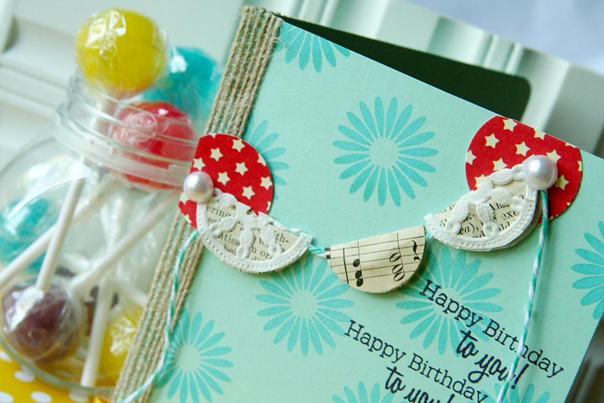 Stamps: Flower Fusion #9<br />
Ink: Hawaiian Shores, True Black<br />
Paper: Aqua Mist...