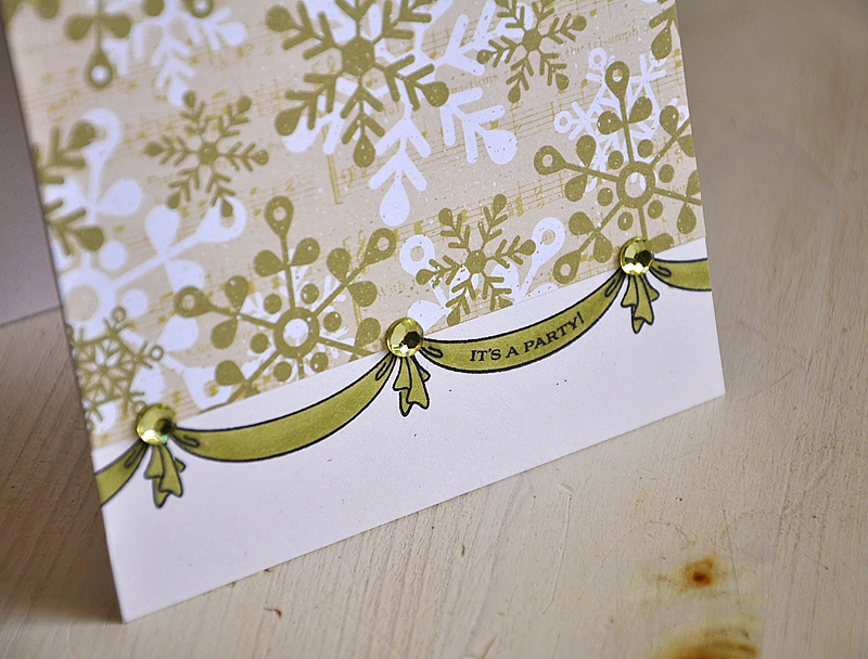 Stamps: Door to Door<br />
Ink: Palette Noir<br />
Cardstock: Rustic White<br />
Pattern...