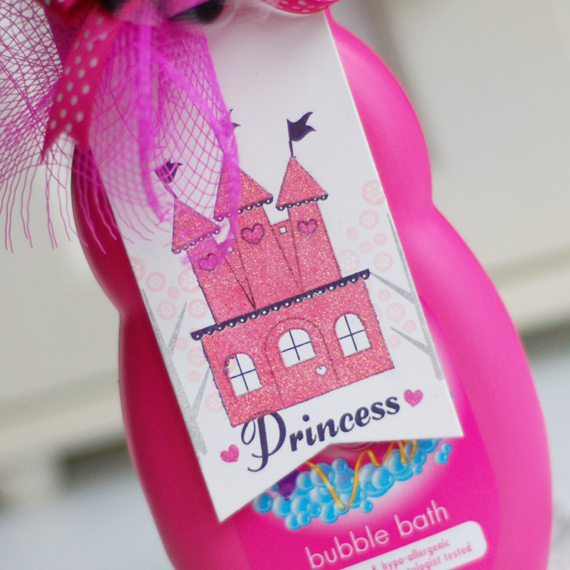 Stamps:  Little Princess, Tree Tops<br />
Ink:  True Black, Raspberry Fizz, Smokey Shadow,...