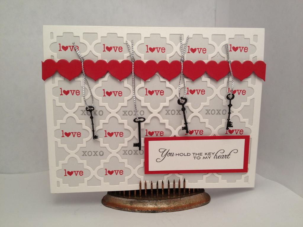 Quatrefoil Die, Lock and Key, Heart Border Die<br />
I had this idea to use Lock and Key to...