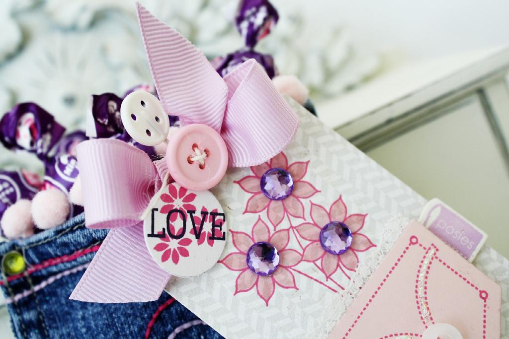 Papertrey Ink Supplies Used:<br />
Stamps:<br />
A Pocketful<br />
Ink:<br />
Raspberry Fizz...