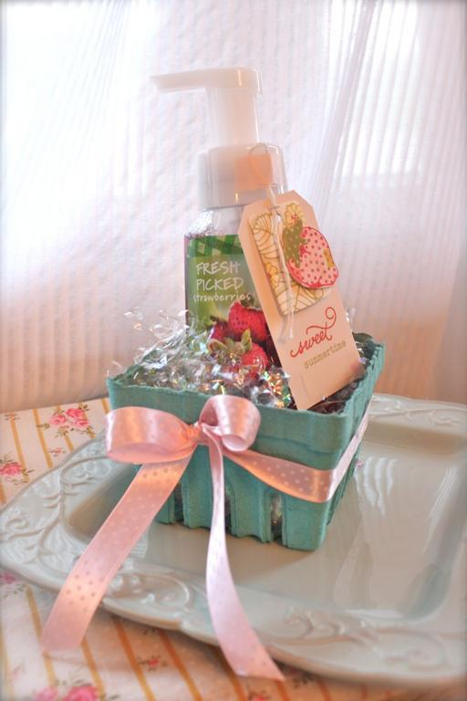 Stamps:Strawberry Patch &amp; Sentiments<br />
Ink<img src="styles/default/xenforo/clear.png"...