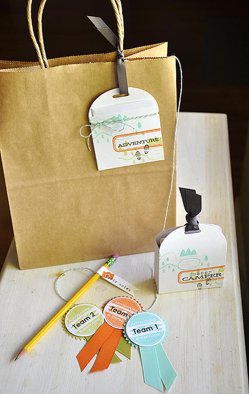 Stamps: Summer Camp<br />
Ink: Aqua Mist, Spring Moss, Canyon Clay &amp; Smokey Shadow<br />...