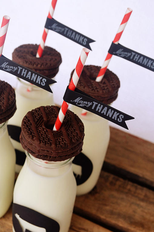 {Many Thanks} Milk &amp; Cookies treats<br />
<br />
Stamps - On the Farm<br />
Ink - Fresh...