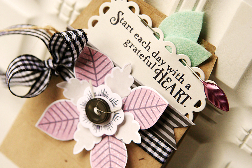 STAMPS: Lovely Layers, Happy Hexagons<br />
INK: Fresh Snow, True Black,Sweet Blush, Lavender...